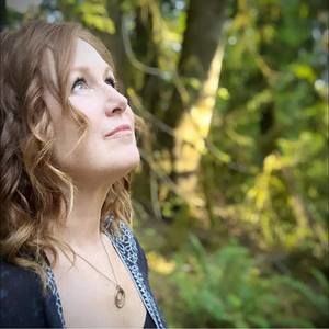 Meet your Posher, Lauri